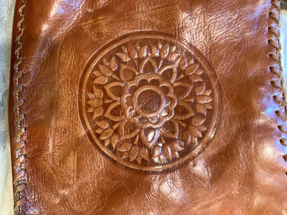 Annie's Secret Zip Top Tote with Conceal Carry Pocket - Hand Tooled Ge – , - Picture 3 of 7